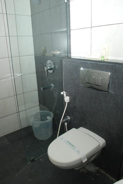 Hotel Pla Amrith Inn Tiruchirappalli Dış mekan fotoğraf
