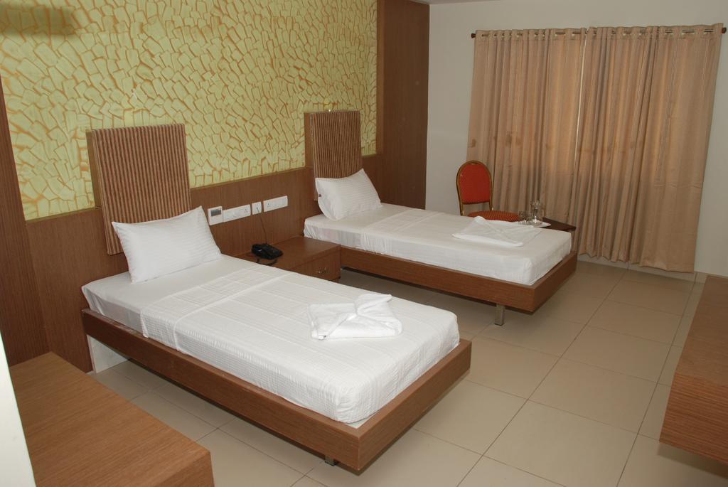 Hotel Pla Amrith Inn Tiruchirappalli Dış mekan fotoğraf